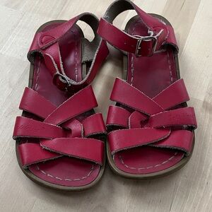 Girls Red Saltwater Sandals, size 13